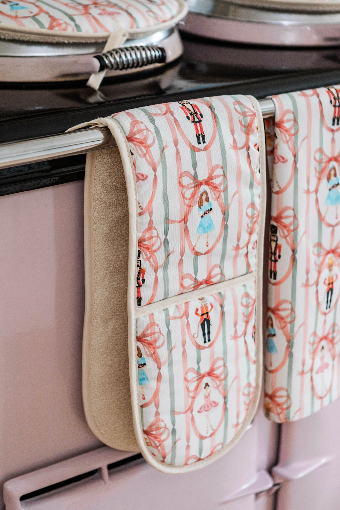 Candied Nutcracker Oven Glove - Despatching November