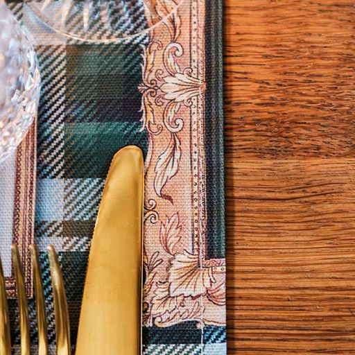 Northern Gallery Wall Table Runner