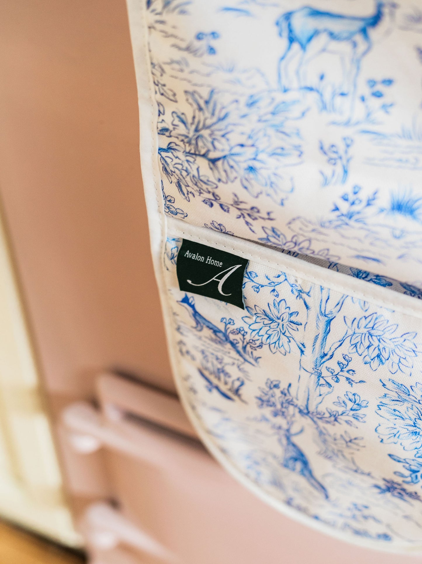 Toile de Jouy - Oven Glove