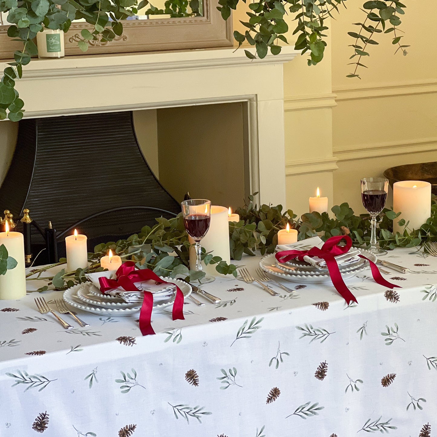 SAMPLE SALE - Mistletoe and Pine Tablecloth/Runner - White Berries