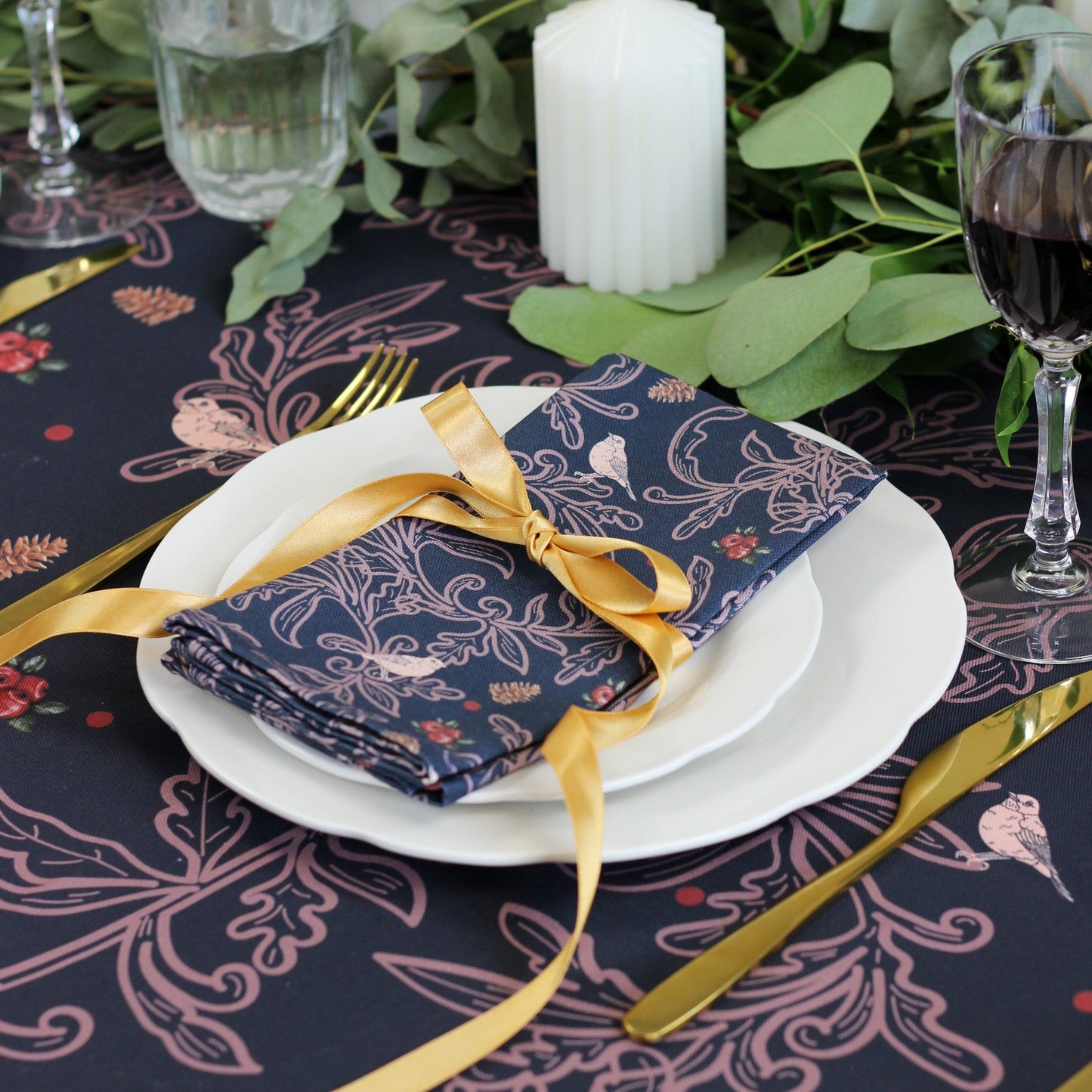 Navy Robins Tablecloth