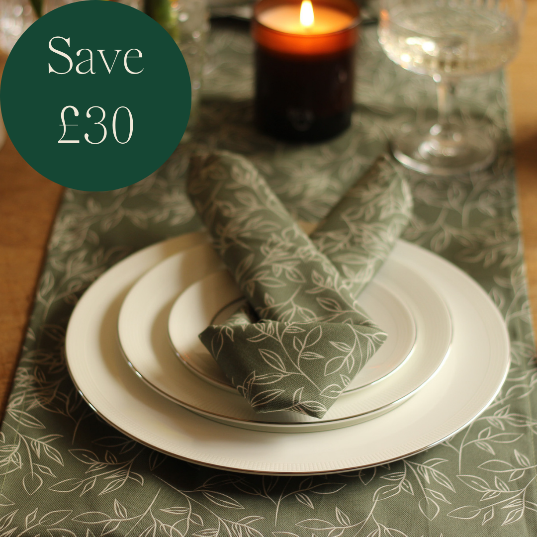 Green Botanical Bundle Table Runner and Four Napkins