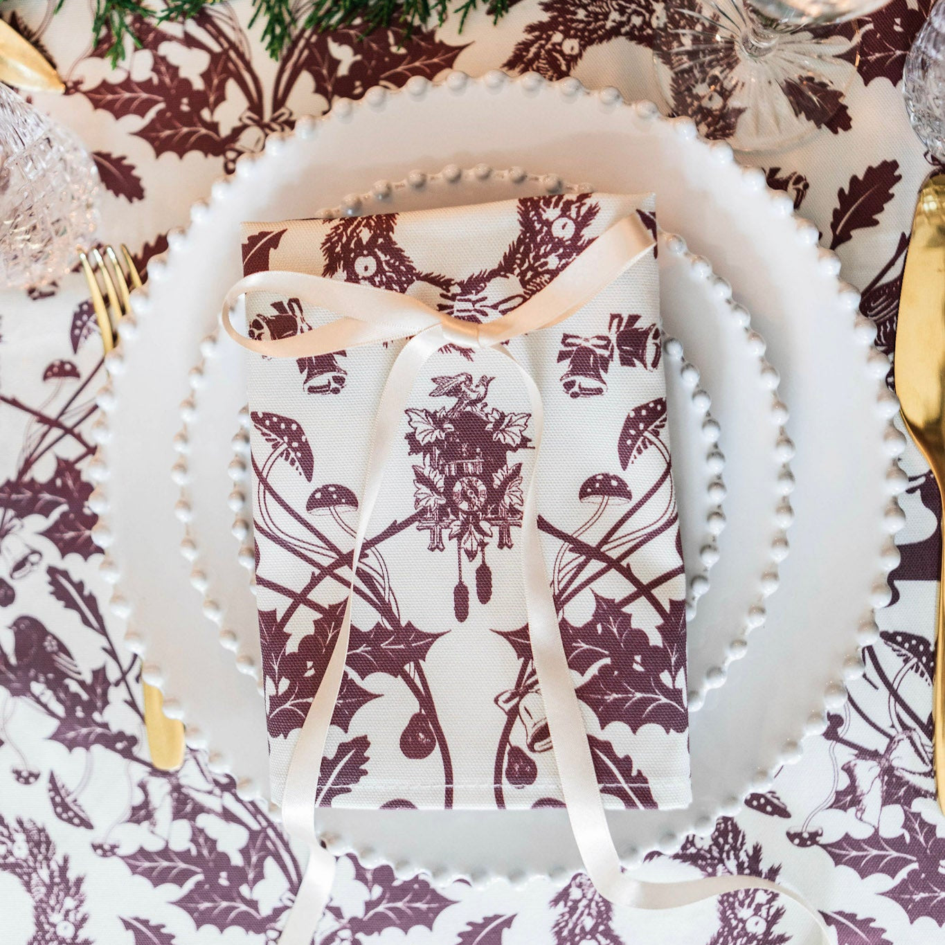 Burgundy Stag Napkin (Pair)