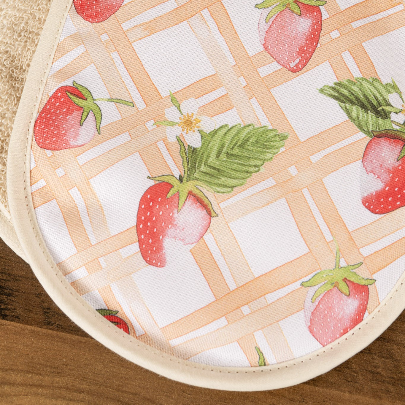 Strawberry Picnic Oven Gloves