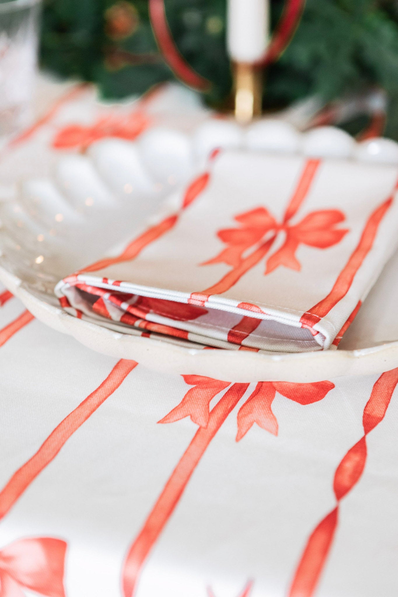 Red Ribbons Napkin (Pair)