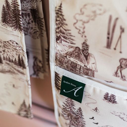 Festive Toile - Burgundy Oven Glove
