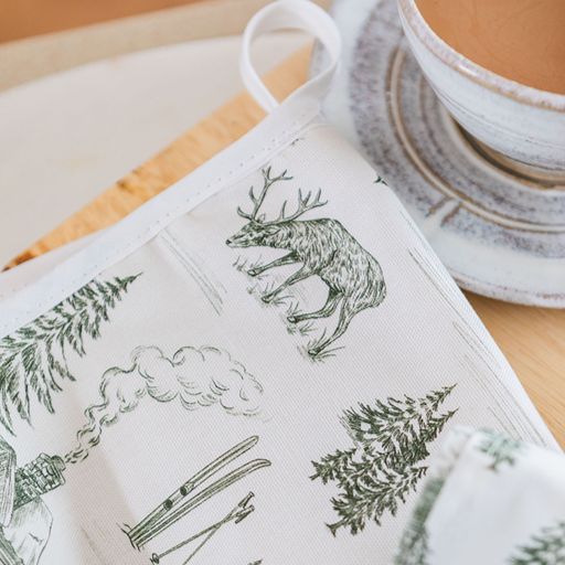 Festive Toile - Forest Oven Glove