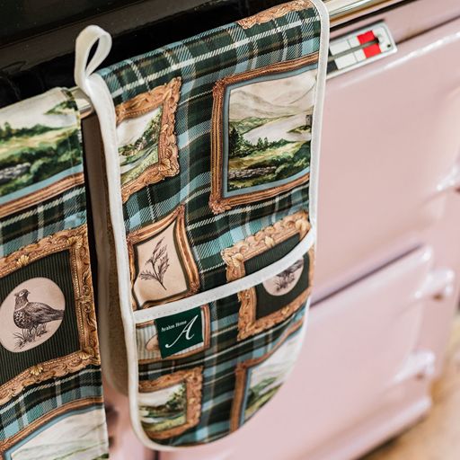 Northern Gallery Wall Oven Glove