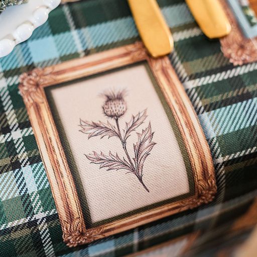 Northern Gallery Wall Table Runner