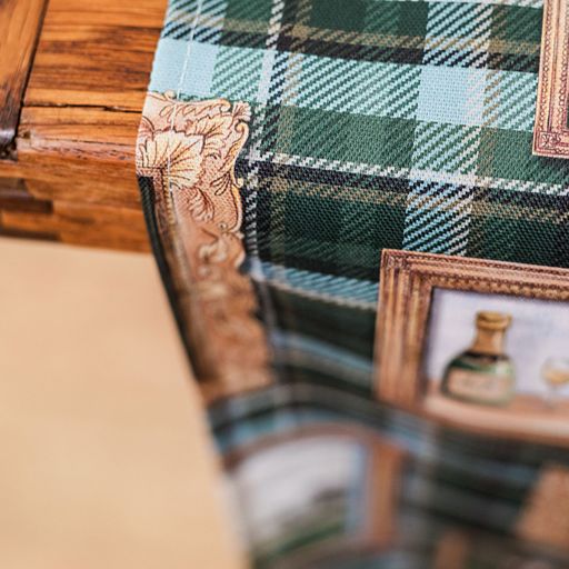 Northern Gallery Wall Table Runner