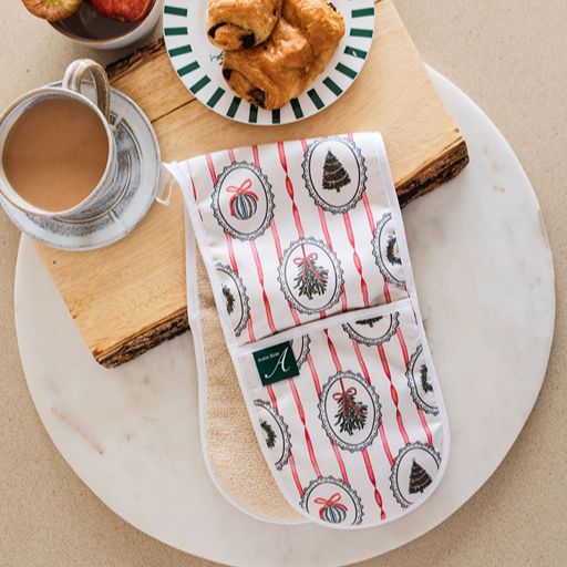Stripe the Halls Oven Glove