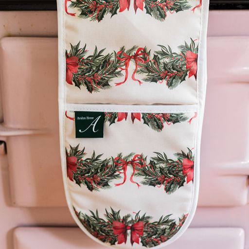 Sweeping Garlands Oven Glove- Shipping September