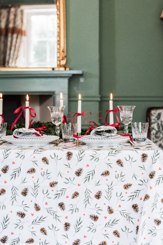 Red Mistletoe Tablecloth