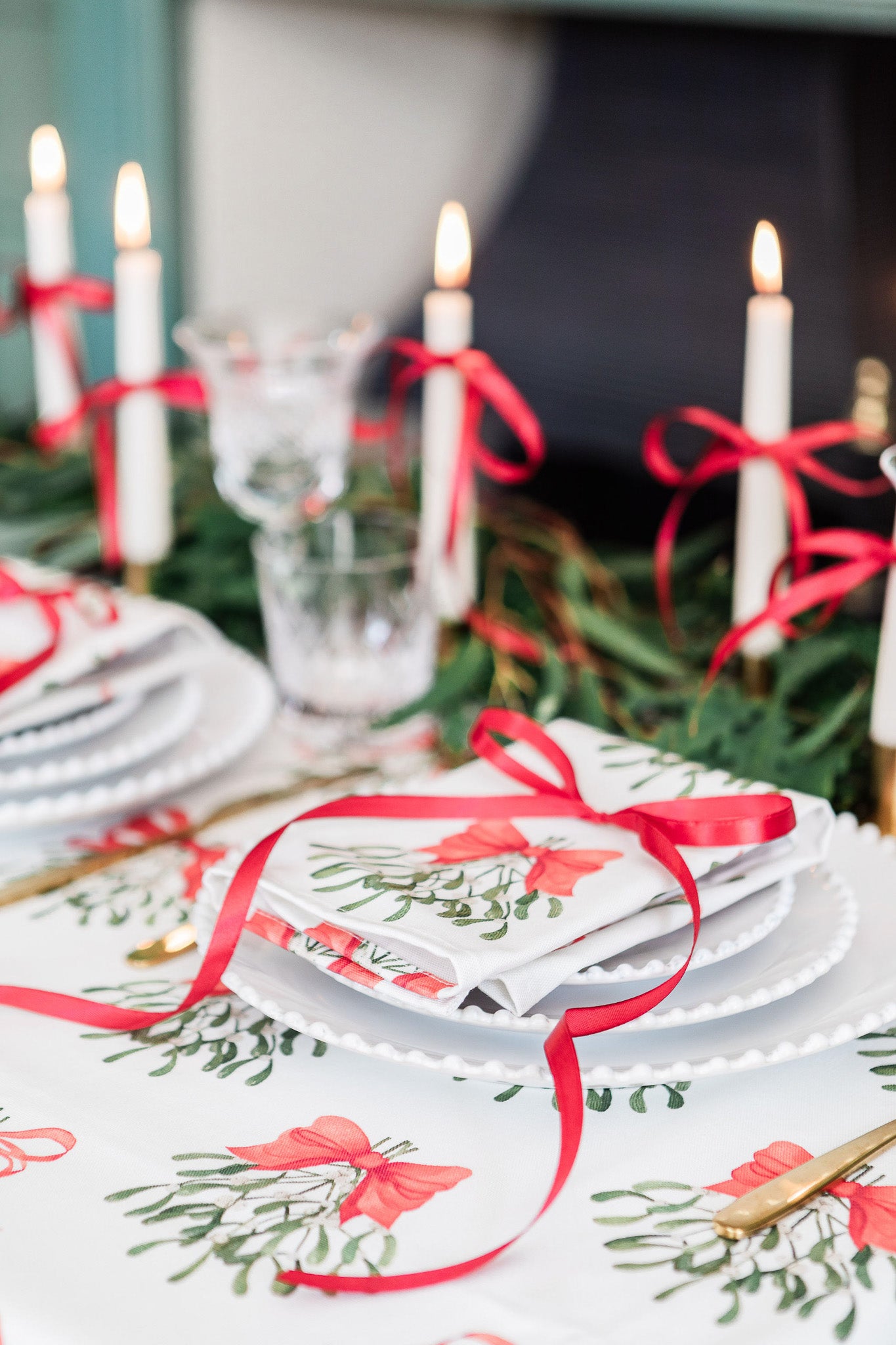Cream Bows Tablecloth