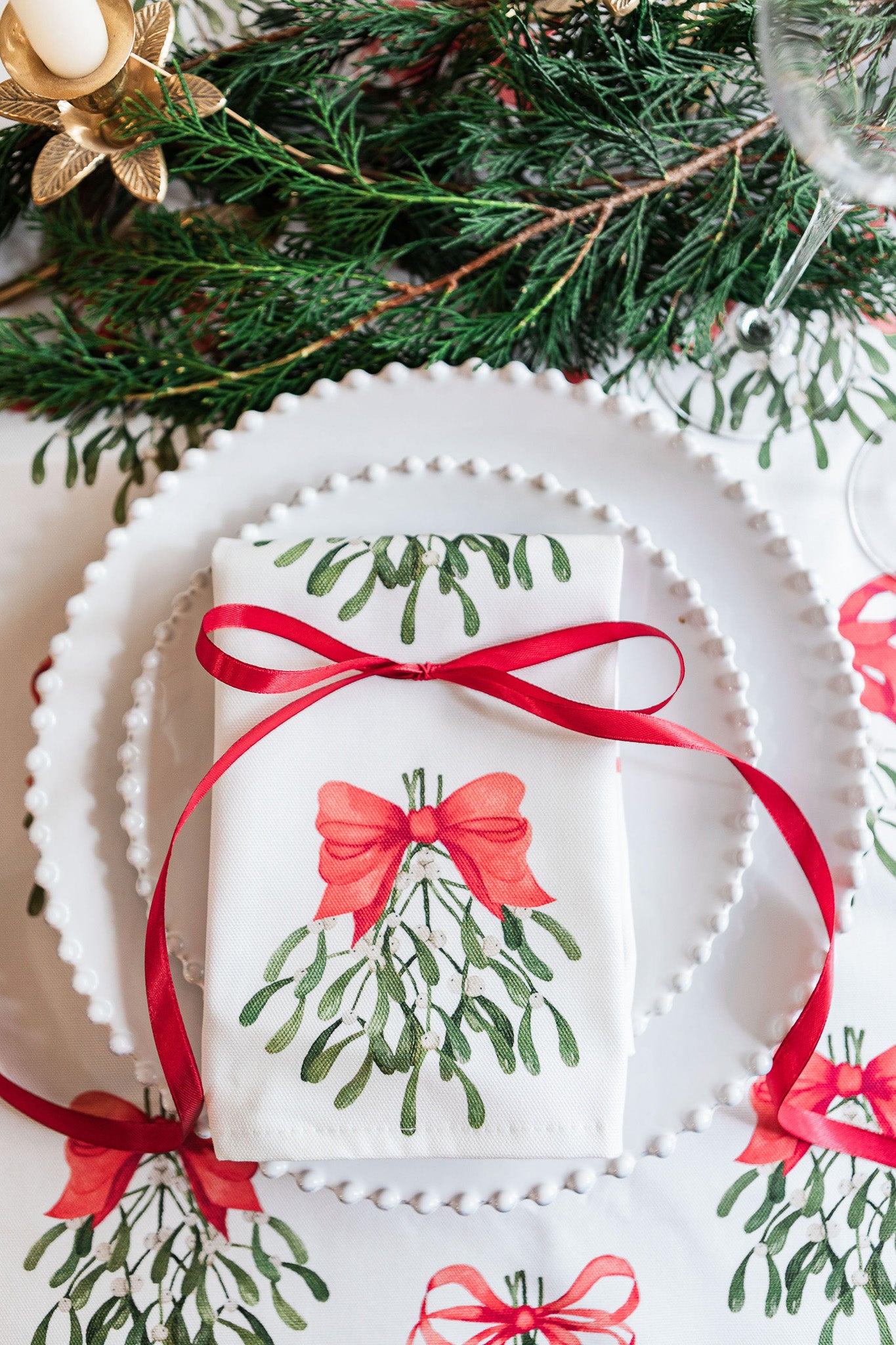 Cream Bows Tablecloth