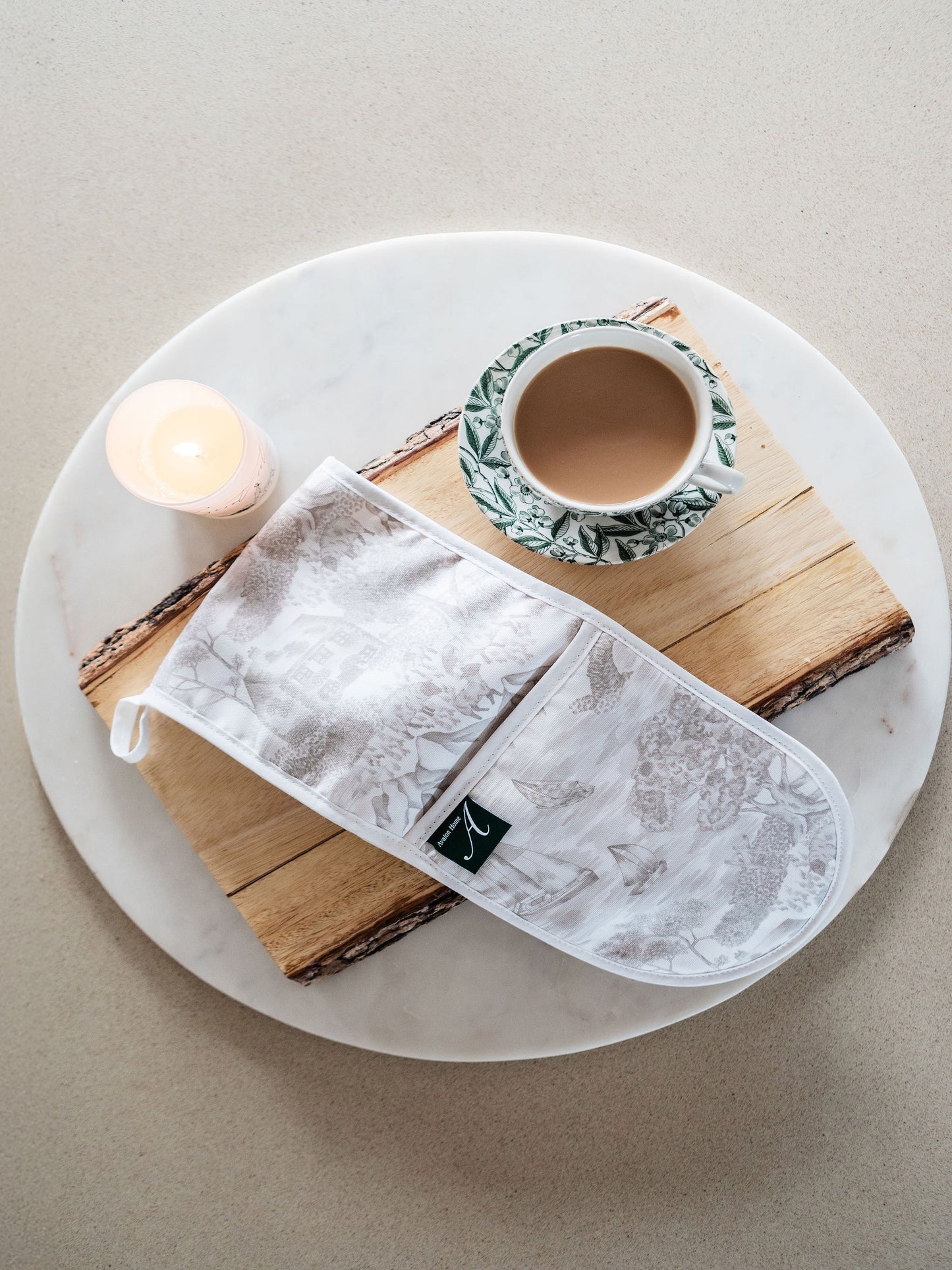 Soft Toile Oven Glove