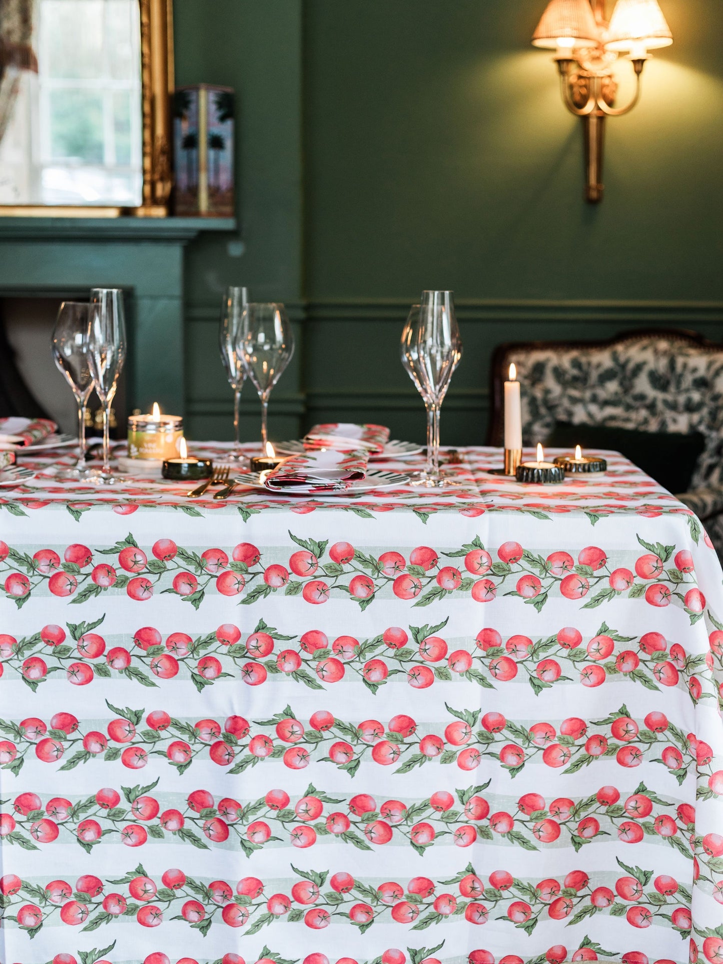 Vine Tomato Tablecloth