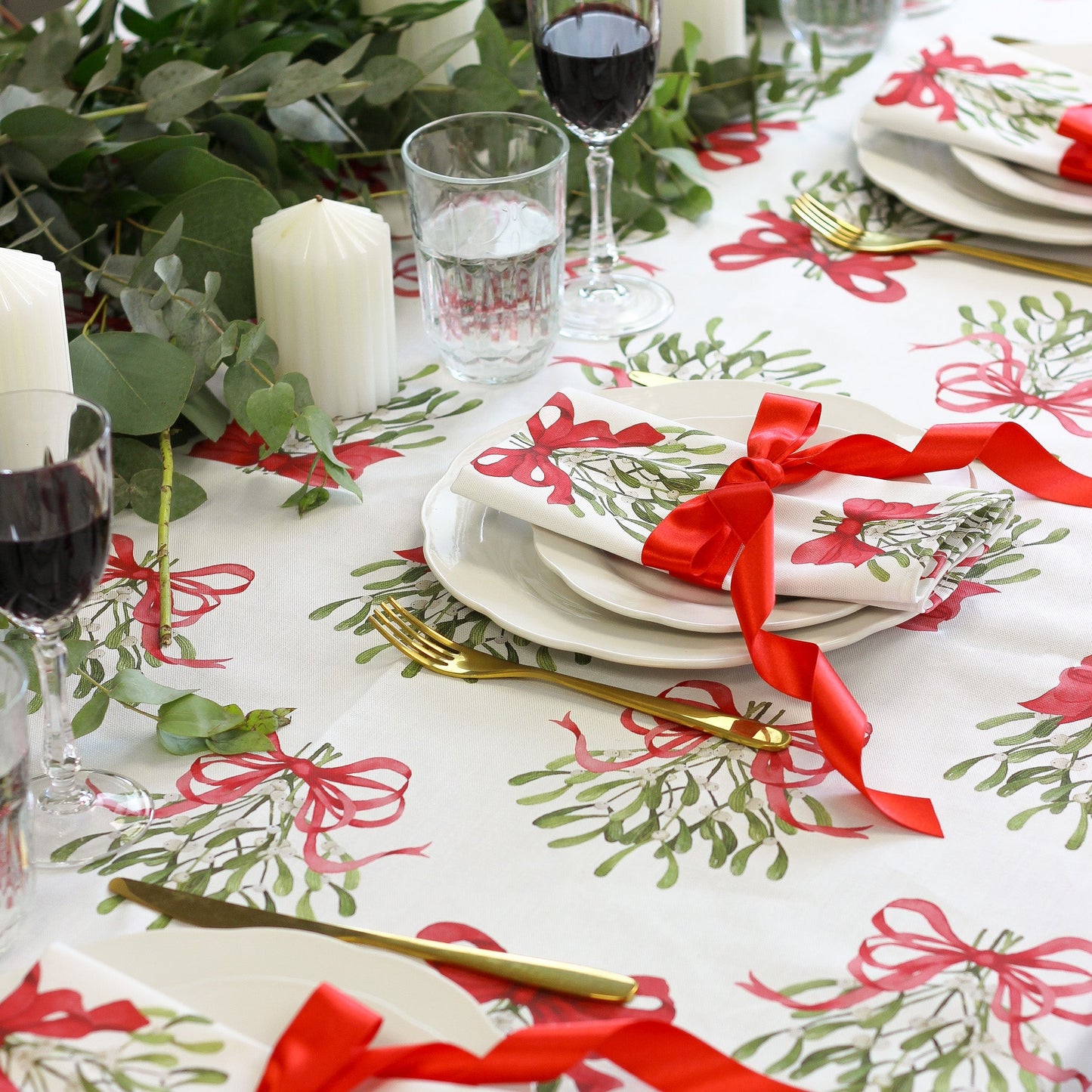 Cream Bows Napkin (Pair)
