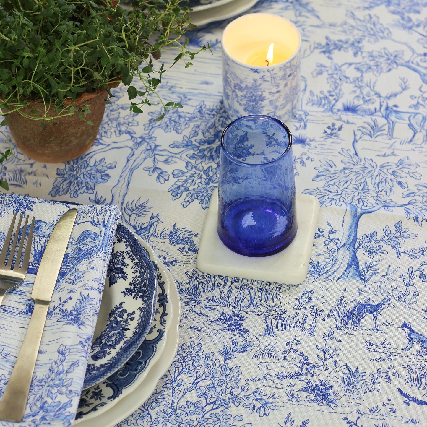 Toile de Jouy - Tablecloth