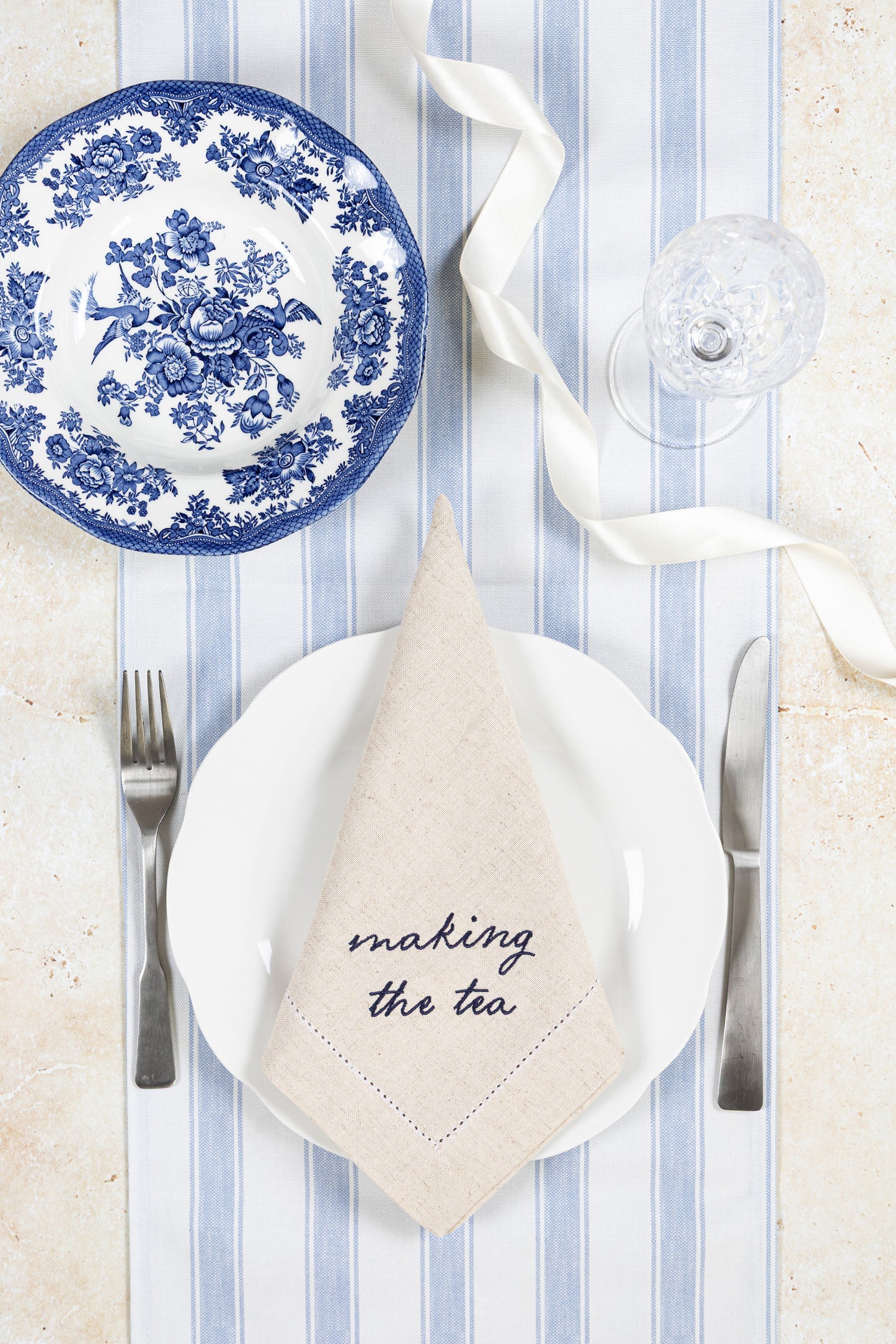 The Tea Collection- Embroidered Napkin Gift Set