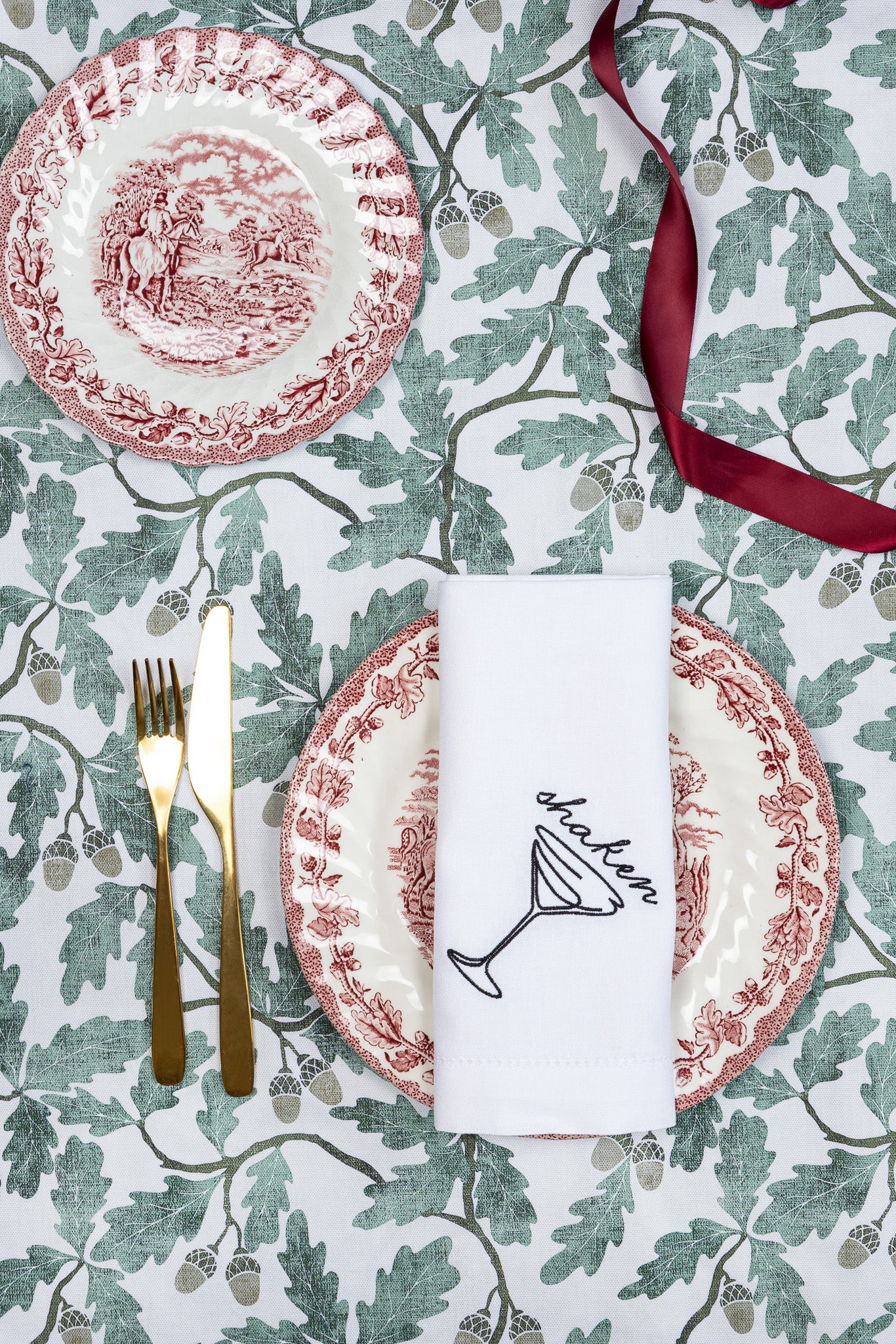 The Martini Collection - Embroidered Napkin Gift Set