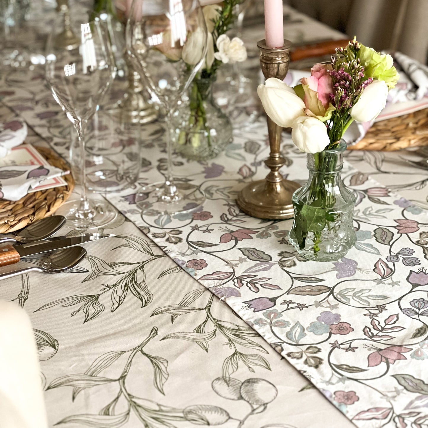 Vintage Floral Table Runner - Lavender